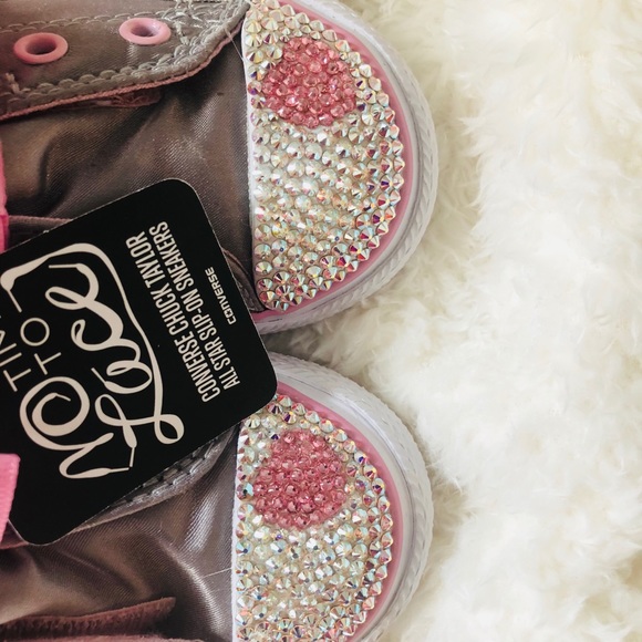 Infant Converse Chuck Taylors w/ Swarovski Crystal - Picture 5 of 6